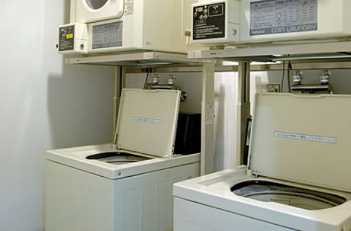 Laundry/Sink (hot water supply room)